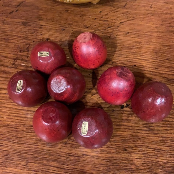 Vintage crackle bowl with wooden apples - Picture 10 of 12